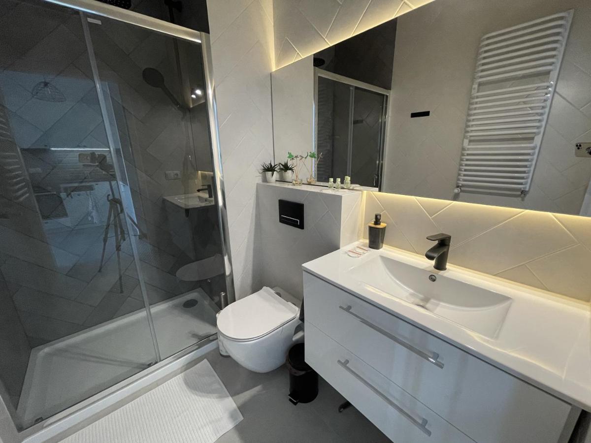 Prymasa Tysiaclecia 83A By Aparthouse Apartment Warsaw Ngoại thất bức ảnh